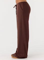 Hard To Tame Stretch Sweatpants - Chocolate
