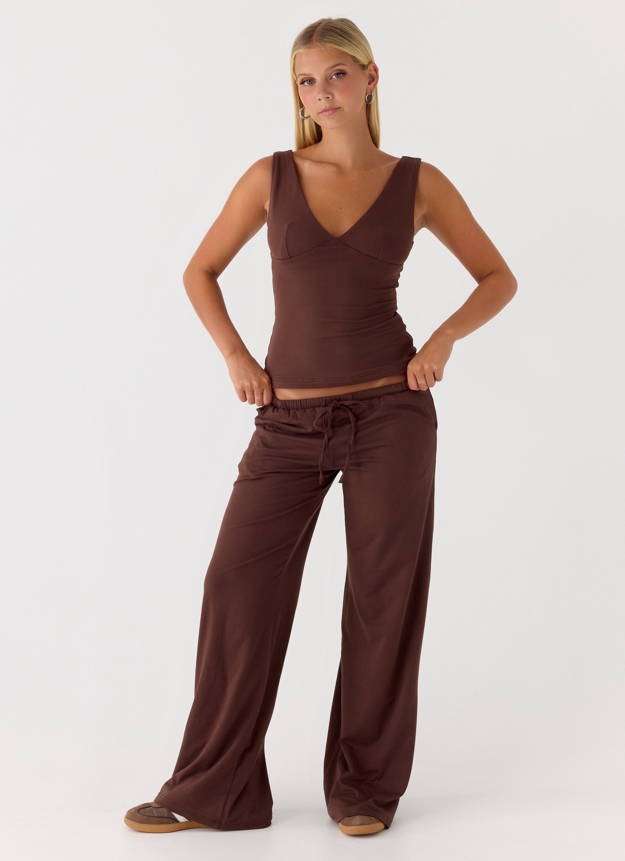 Hard To Tame Stretch Sweatpants - Chocolate