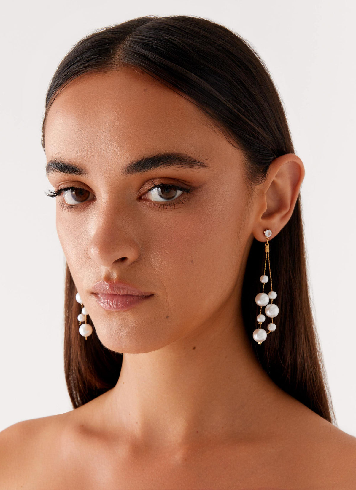 Mallorie Earrings - Pearl