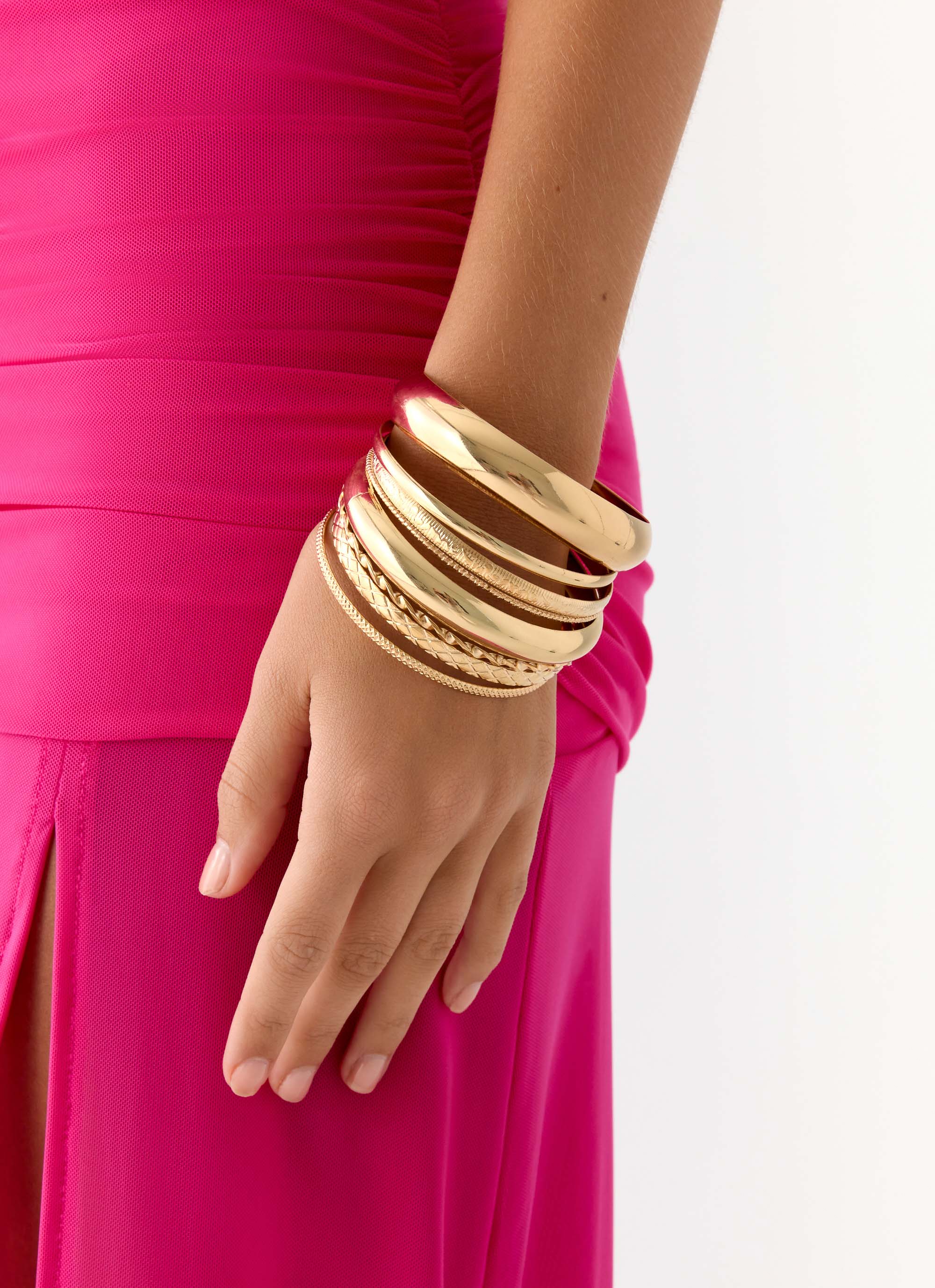 Villa Vibe Bangles - Gold